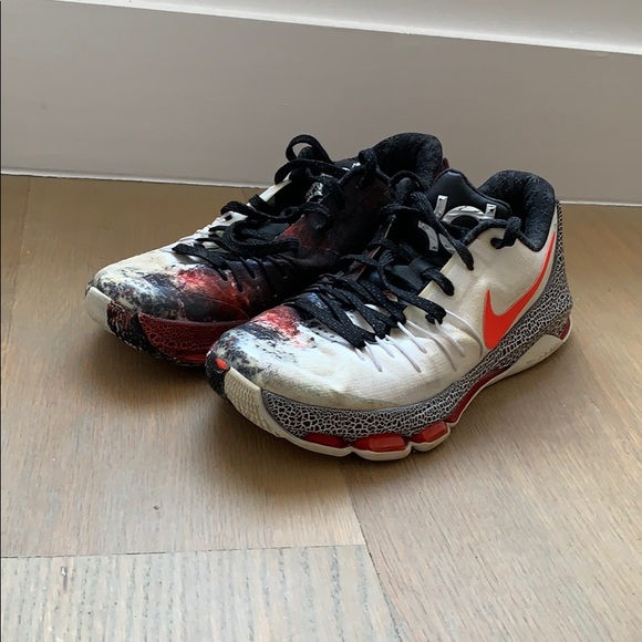 KD 8 “Christmas” TRYING TO SELL FAST! - Picture 3 of 6